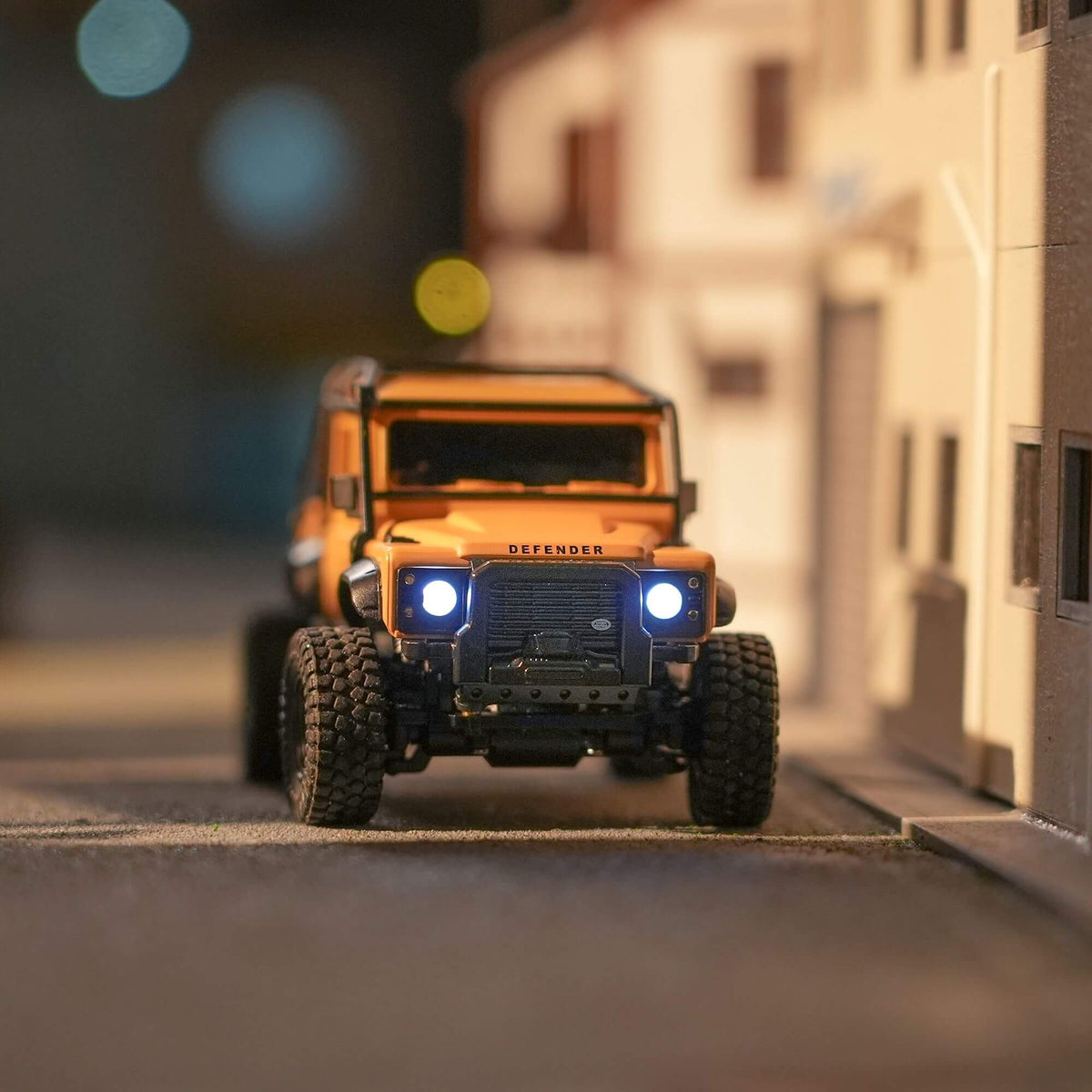 Licensed 1:43 Land Rover Defender 110 RC Crawler