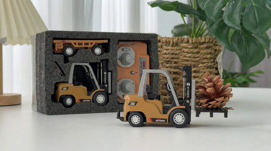 1:64 RC forklift toy set with remote controller and accessories – BRRRRT
