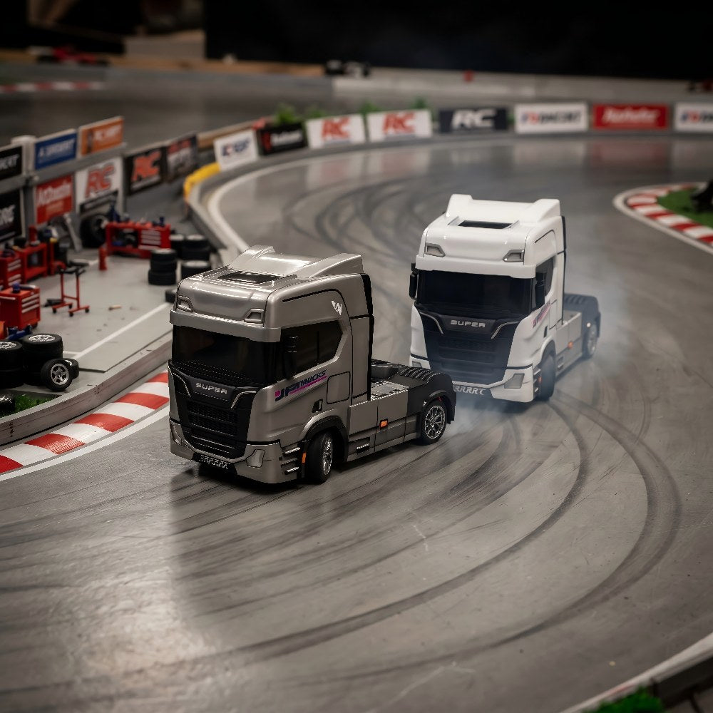 1/43 Drift RC Tractor Truck drifting
