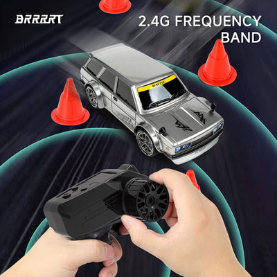 1/24 Scale 4WD RC Drift Car in Silver, High-Speed Drift - Remote Control Action -BRRRRT